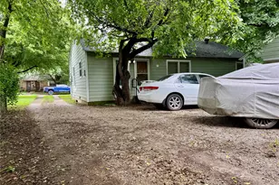 1009 Denton St, Denton, TX 76201 - Photo 25
