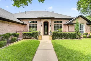 7333 Wooded Acres Trail, Mansfield, TX 76063 - Photo 3