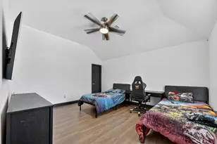 2832 Sendero, Grand Prairie, TX 75054 - Photo 29