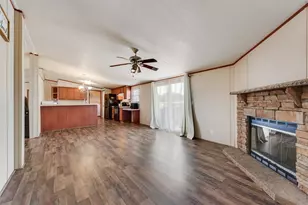 2605 Gills Crossing Ct, Alvarado, TX 76009 - Photo 5
