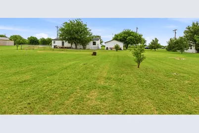 7227 Fm 2622, Ponder, TX 76259 - Photo 21