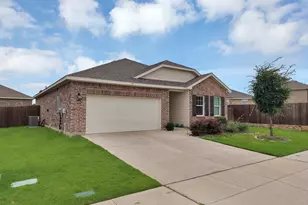 19 Cherryridge Dr, Edgecliff Village, TX 76134 - Photo 5