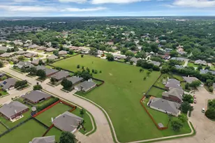 19 Cherryridge Dr, Edgecliff Village, TX 76134 - Photo 35
