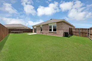 19 Cherryridge Dr, Edgecliff Village, TX 76134 - Photo 27