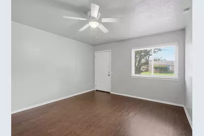 501 Rosewood Hills Drive, Garland, TX 75040 - Photo 5