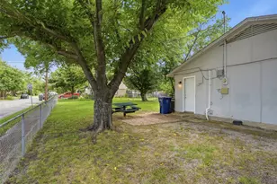 501 Rosewood Hills Dr, Garland, TX 75040 - Photo 21