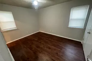 501 Rosewood Hills Dr, Garland, TX 75040 - Photo 13