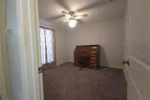 6421 Melinda Dr, Forest Hill, TX 76119 - Photo 11