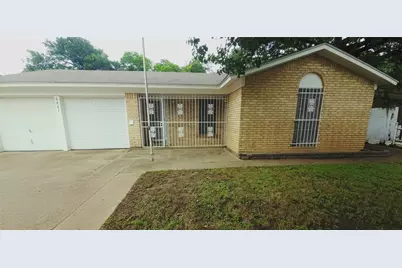 6421 Melinda Drive, Forest Hill, TX 76119 - Photo 1