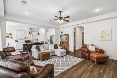 215 E Furlong, Willow Park, TX 76087 - Photo 11