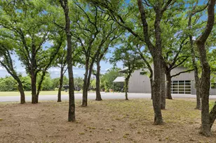 1306 Morrow Rd, Valley View, TX 76272 - Photo 29