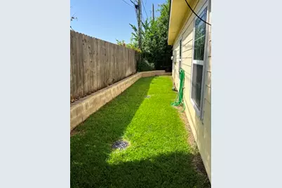 2705 College Avenue, Fort Worth, TX 76110 - Photo 15