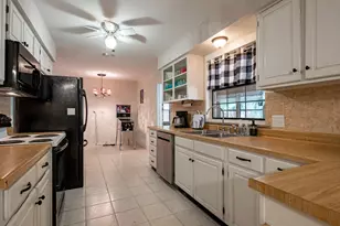 408 Heritage Trail, Granbury, TX 76048 - Photo 7