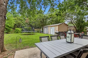 2518 Gladstone Dr, Dallas, TX 75211 - Photo 35