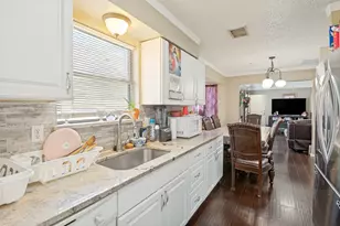 1325 Abbott Dr, Irving, TX 75060 - Photo 9