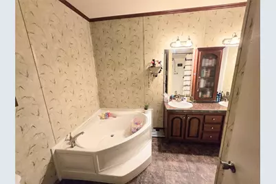 817 N Park Avenue, Karnes City, TX 78118 - Photo 13