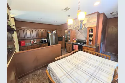 817 N Park Avenue, Karnes City, TX 78118 - Photo 7