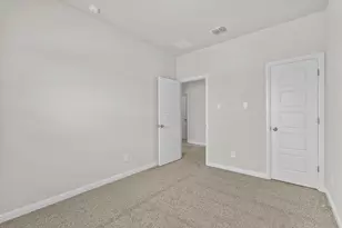 1936 Preakness Dr, Granbury, TX 76049 - Photo 23