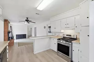 612 N 10th St, Sanger, TX 76266 - Photo 21