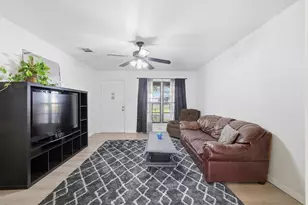 612 N 10th St, Sanger, TX 76266 - Photo 7