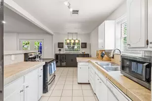 2804 Mintwood Pl, Arlington, TX 76016 - Photo 21