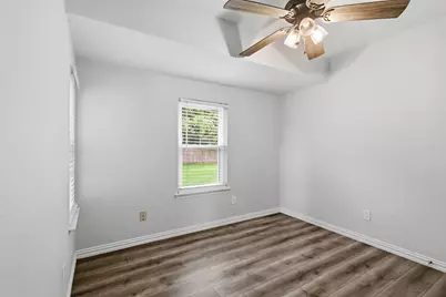 611 Crane Drive, Euless, TX 76039 - Photo 11