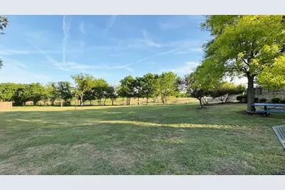 624 Vickie Street, Crowley, TX 76036 - Photo 35