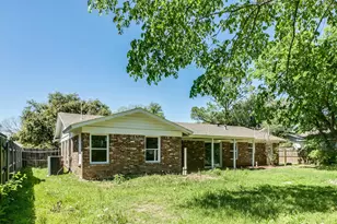 4208 Ashmore Dr, North Richland Hills, TX 76180 - Photo 17