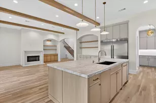 10140 Lakemere Dr, Dallas, TX 75238 - Photo 11