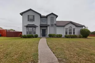 421 Chestnut Ln, DeSoto, TX 75115 - Photo 1