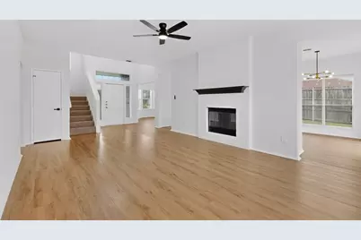 421 Chestnut Lane, DeSoto, TX 75115 - Photo 5