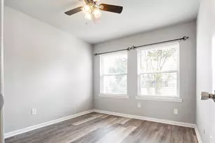 208 Wilshire Dr, Euless, TX 76040 - Photo 13