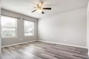 208 Wilshire Dr, Euless, TX 76040 - Photo 9