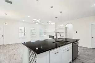 901 E Devitt St, Fort Worth, TX 76110 - Photo 9