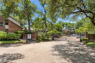 8601 Park Ln, Dallas, TX 75231 - Photo 25