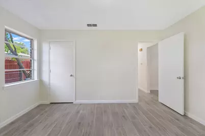 2004 Pebblecreek Drive, Cleburne, TX 76033 - Photo 17