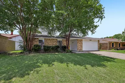 304 Long Canyon Drive, Mesquite, TX 75150 - Photo 3