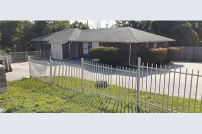 2801 NW 19th Street #B, Haltom City, TX 76106 - Photo 1
