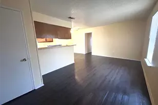 2303 Lido Ln, Arlington, TX 76015 - Photo 3