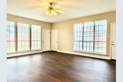 8300 Charleston Street, Irving, TX 75063 - Photo 7