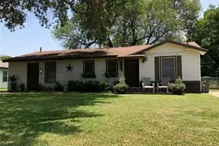 1307 Hadley Dr, Arlington, TX 76011 - Photo 1