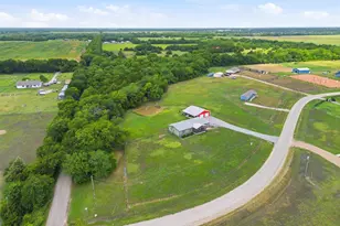 237 County Rd 4927, Trenton, TX 75490 - Photo 3