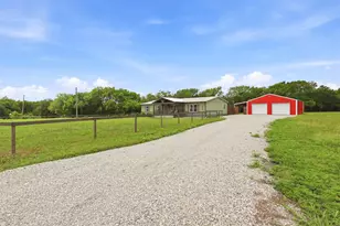 237 County Rd 4927, Trenton, TX 75490 - Photo 7