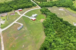 237 County Rd 4927, Trenton, TX 75490 - Photo 33