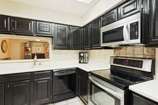 2100 Friendly Dr, Arlington, TX 76011 - Photo 5