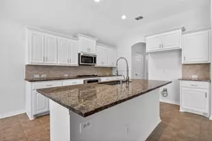 3229 Horizons Dr, Little Elm, TX 75068 - Photo 5