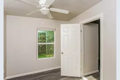 2402 Summer Avenue, Waco, TX 76708 - Photo 11