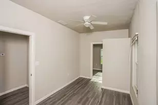 2402 Summer Ave, Waco, TX 76708 - Photo 9