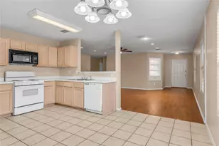 5336 New Castleton Ln, Fort Worth, TX 76135 - Photo 5
