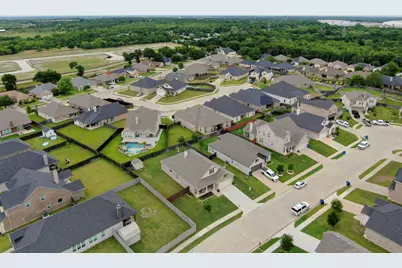 712 Ascot Court, Ennis, TX 75119 - Photo 31